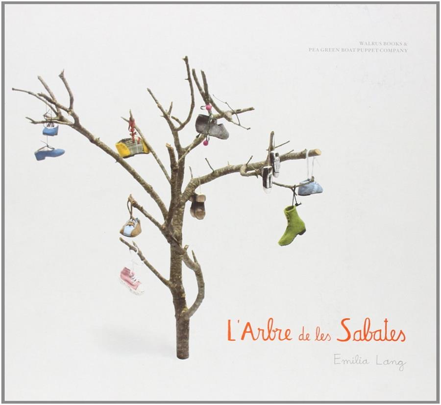 L'arbre de les sabates | 9788494189654 | LANG, EMILIA | Librería Sendak