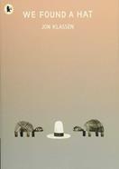 We found a hat (paperback) | 9781406373820 | Klassen, Jon | Llibreria Sendak