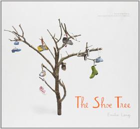 The shoe tree | 9788494189647 | LANG,EMILIA | Llibreria Sendak