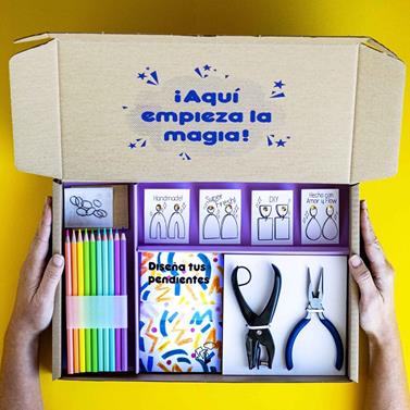 FÁBRICA DE TEXTURAS KIT Diseña, pinta y crea tus pendientes | 9999900007855 | Llibreria Sendak