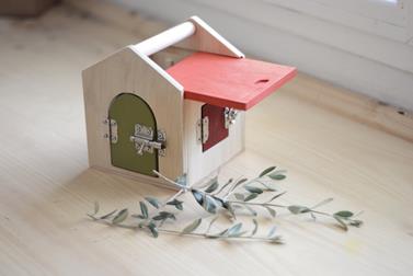 VETAS Y VIRUTAS Casita de cerraduras | 9999900004694 | Llibreria Sendak